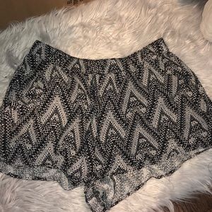 Tribal flowy shorts